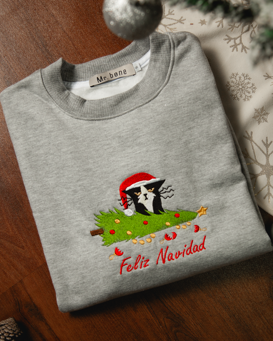 Buzo Ref. Gato enojado