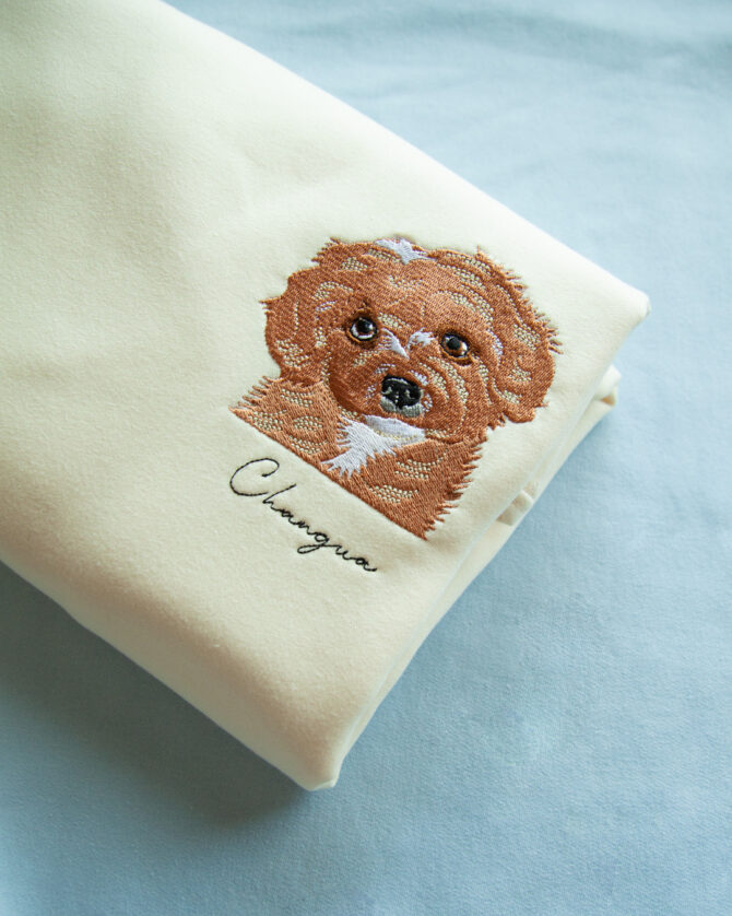 Buzo personalizado a color con 1 mascota - Imagen 3