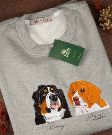 Buzo personalizado a color con 2 mascotas